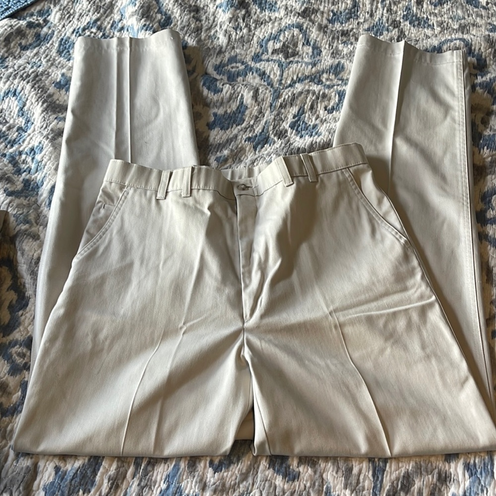 Haggar casuals size 34 x 34 like new